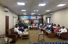 TMC का बागी गुट केंद्रीय मंत्री यादव से मिला :  छुट्टी के दिन बिना अपॉइंटमेंट ओम बिरला के घर पहुंच गए कीर्ति आजाद - सागरिका, अभिषेक बनर्जी की बिरला को चिट्ठी