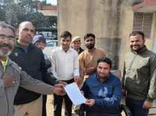 फतेहपुरा फीडर से नालपुर को अलग करने की मांग : ग्रामीणों ने उपखंड अधिकारी को सौंपा ज्ञापन, आंदोलन और धरना प्रदर्शन की दी चेतावनी