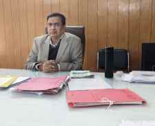 PHED के SE रिश्वत में एप्पल फोन लेते गिरफ्तार : ठेकेदार के बिल पास करने की एवज में ली घूस, एसीबी ने रंगे हाथों दबोचा, डीबार' करने की दी थी धमकी