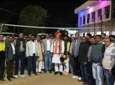 वीडियो न्यूज़ : नीमकाथाना में पूर्व केंद्रीय मंत्री स्वागत : यादव छात्रावास नीमकाथाना में पूर्व मंत्री डीपी यादव का किया स्वागत, खंडेला में कार्यक्रम शामिल होने आए थे