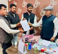 वीडियो न्यूज़ : किसानों को नियमित बिजली सप्लाई देने की मांग : नीमकाथाना में उपखंड अधिकारी को ज्ञापन , आरएलडी राष्ट्रीय सचिव ने दी आंदोलन की चेतावनी