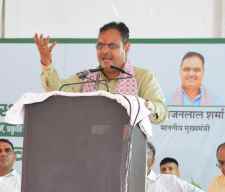 वीडियो न्यूज़ : सीएम बोले - झालावाड़ हादसे में जिसकी भी लापरवाही है, दंड मिलेगा : सीएम ने एक पेड़ माँ नाम लगाने की अपील की , कांग्रेस ओअर झूठ की राजनीति का लगाया आरोप