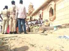 प्रसिद्ध मठ के मठाधीश की संदिग्ध मौत : कुंड में महंत की बॉडी तैरती मिली, टांके से पानी निकालते समय भक्तों को पता चला