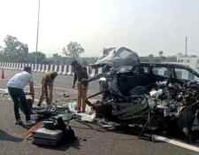 कोटा में भीषण सड़क हादसा: तेज रफ़्तार कार ट्रक में घुसी, चार की मौके पर मौत, सभी महाकालेश्वर ज्योतिर्लिंग के दर्शन कर लौट रहे थे