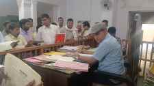 वीडियो न्यूज़ : नीमकाथाना में नदी क्षेत्र में अतिक्रमण का आरोप : नीमकाथाना में भूदोली रोड पर निजी अस्पताल पर नदी क्षेत्र में अतिक्रमण का आरोप, एसडीएम् को सौंपा ज्ञापन