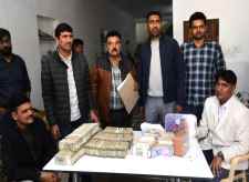 राजस्थान में एलडीसी निकला धन कुबेर : एसीबी की कार्रवाई में नकदी, सोना-चांदी और करोड़ों रुपए की संपत्ति से जुड़े दस्तावेज बरामद, मचा हड़कंप