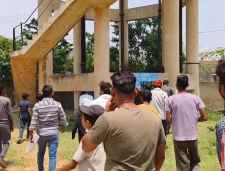 वीडियो न्यूज़ : पेयजल किल्लत पर ग्रामीणों का हंगामा : बबाई जलदाय विभाग का 3 घंटे किया घेराव, समाधान नही होने पर उग्र आन्दोलन की दी चेतावनी