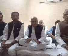 पूर्व नेता प्रतिपक्ष ने निर्वाचन आयोग को लिखा पत्र : डॉ. गोविन्द सिंह ने लगाए गंभीर आरोप, निर्वाचन आयोग से मामले में हस्तक्षेप की मांग  की