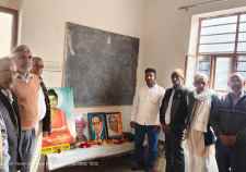 वीडियो न्यूज़ : पूर्व बसपा प्रत्याशी ने SIR से वोट काटने का लगाया आरोप : नीमकाथाना संविधान दिवस मनाया, पूर्व बसपा प्रत्याशी ने कहा - राजस्थान में SIR अभियान में वोट जुड़वाए