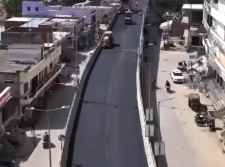 वीडियो न्यूज़ : रेलवे पुलिया पर सड़क का निर्माण : सड़क निर्माण को लेकर नीमकाथाना के लोगों ने अनेक बार दिए थे ज्ञापन, गड्ढों से आमजन को मिली राहत