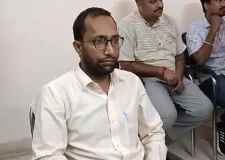 एसीबी ने नगर परिषद के असिस्टेंट टाउन प्लानर को किया ट्रैप :आरोपी 4 लाख की रिश्वत लेने के आरोप में गिरफ्तार , पीड़ित से बोला - ये सिर्फ मेरे सिग्नेचर की रकम