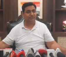 डोटासरा का UDH मंत्री = खर्रा पर पलटवार : बोले - UDH मंत्री ने तो जनता को ही चोर बता दिया, सरकार की नीयत में खोट, कहा - जिम्मेदारी से बच नही सकते