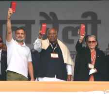 प्रियंका गाँधी बोली - बीजेपी एक सही चुनाव लड़ लें, कभी नहीं जीत पाएंगे : दिल्ली में कांग्रेस की महारैली, राहुल गाँधी बोले - इनके पास सत्ता, वोट चोरी करते हैं, चुनाव के समय वे 10 हजार रुपये देते हैं