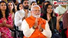 PM मोदी भजन क्लबिंग में हुए शामिल : खंजरी बजाई; 'भजन क्लबिंग' युवाओं और जेन-जी के बीच तेजी से उभरता हुआ स्प्रिचुअल ट्रेंड