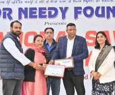 सीकर के रक्तवीर पंजाब में हुए सम्मानित : भटिंडा में सीकर के तीन रक्तवीरों को सेवा कार्यों के लिए राष्ट्रीय स्तर पर किया गया सम्मानित