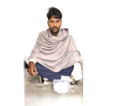 युवती के ब्लॉक करने से तनाव में था, रची झूठी कहानी : सुसाइड के लिए हथियार लोड करते समय खुद को लगी गोली, लोग इकठ्ठा हुए तो बोला- नकाबपोश मारने आए थे