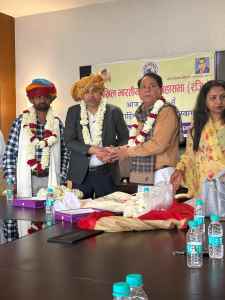 वीडियो न्यूज़ : नीमकाथाना के दीपेंद्र लुणिवाल बने प्रदेश महासचिव : अखिल भारतीय बलाई महासभा में  नियुक्ति, बोले - समाज को संगठित करने और समाज उत्थान के लिए करेंगे कार्य