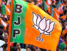 भाजपा ने बंगाल में जारी की पहली लिस्ट :  पहली सूची में 144 उम्मीदवारों के नाम शामिल, सुवेंदु अधिकारी को नंदीग्राम और भबानीपुर से टिकटकेरलम में 47 की लिस्ट