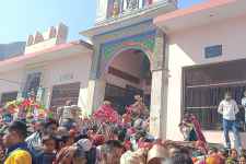 वीडियो न्यूज़ : नीमकाथाना में महाशिवरात्रि पर्व पर उमड़ा जनसमूह : बालेश्वर धाम पर भक्तों की लगी लाइन, भगवान भोलेनाथ की पूजा अर्चना और कुंड में पवित्र स्नान कर मांगी खुशहाली की मन्नत