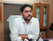 वीडियो न्यूज़ : जनगणना 2027 के पहले चरण के लिए बैठक : नीमकाथाना में मकान सुचीकरण का कार्य 16 मई से 14 जून 2026 तक, तहसीलदार की आमजन से अपील