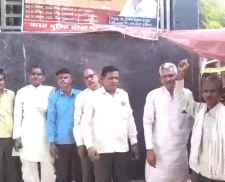 बहुजन संगठनों ने रैली निकालकर किया प्रदर्शन : राष्ट्र्पति के नाम जिला कलेक्टर को सौंपा ज्ञापन, ओबीसी समेत सभी जाति समूहों की जातिगत जनगणना की मांग