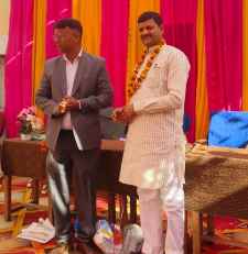 एडवोकेट गिरिराज सिंह दूसरी बने बार संघ अध्यक्ष : रींगस बार एसोसिएशन के अध्यक्ष गिरिराज तंवर का पैतृक गांव में स्वागत, दिलभर चला शुभकामनाओं का दौर