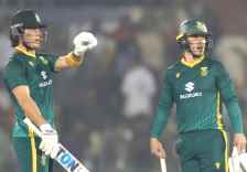 साउथ अफ्रीका ने चार विकेट से जीता मैच : जीत के साथ तीन मैच की सीरीज 1-1 से बराबर, साउथ अफ्रीका का सबसे बड़ा रनचेज