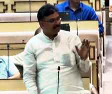 वीडियो न्यूज़ : विधानसभा में शिक्षा मंत्री - जूली में नोकझोंक :  शिक्षा मंत्री दिलावर बोले- डोटासरा ने भांग खाकर स्कूल खोले, जुली का पलटवार, कहा - आप जवाब भांग खाकर दे रहे