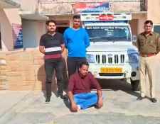 पुलिस ने अवैध शराब के साथ एक पकड़ा : पिकअप गाड़ी में भरी थी 185 कार्टून में 1598 लीटर शराब, मुखबिर की सूचना की कार्रवाई