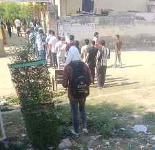 वीडियो न्यूज़ : सीकर में SI भर्ती परीक्षा में दौड़ते हुए सेंटर पहुंचे अभ्यर्थी : महिलाओं की नोजपिन उतरवाई, देरी से आने वाले अभ्यर्थियों को एंट्री नहीं मिली, सीकर जिले में 37 परीक्षा केंद्र,