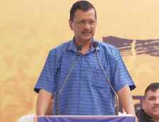 गुजरात में आप की जीत से गदगद केजरीवाल : केजरीवाल बोले - लोग भाजपा से तंग आ चुके, राज्यसभा जाने के सवाल पर कहा - समिति तय करेगी