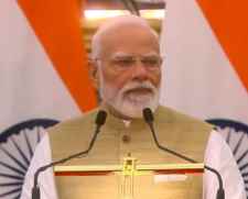 भारत - कनाडा के बीच  MoU डॉक्यूमेंट्स एक्सचेंज : खनिज, नवीकरणीय ऊर्जा के उपयोग पर जोर, पीएम मोदी बोले - दोनों देश के बीच ट्रेड 2030 तक 50 बिलियन डॉलर पहुंचे