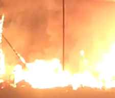 झुंझुनू में सिलेंडर फटने से लगी भीषण आग : जिंदा जलने से 4 - 5 गायों की मौत, पिलानी के झेरली गांव में हुआ हादसा, मुआवजे की मांग