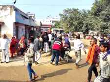 उदयपुरवाटी में बड़ा सड़क हादसा : मजदूरों से भरी पिकअप अनियंत्रित होकर पलटी, हादसे में एक की मौत, एक दर्जन मजदूर घायल