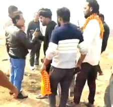 माफिया ने माइनिंग विभाग की टीम पर ट्रैक्टर चढाने की कोशिश की  : टीम को कार्रवाई से रोका, डांग पहाड़ में खनन माफियाओं ने पत्थर से भरा ट्रैक्टर छीना, बैरंग लौटी टीम