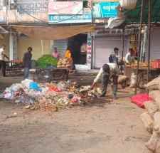 वीडियो न्यूज़ : नीमकाथाना में कचरा फ़ैलाने पर कटेगा चालान : लाखो रुपए के कचरा पात्र का नही हो रहा उपयोग, कचरे से शहर हुआ बदबूदार , आयुक्त हुए सख्त