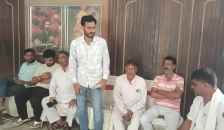 वीडियो न्यूज : नीमकाथाना में चुनाव के बाद प्रत्याशियों की बाड़ेबंदी : भाजपा - कांग्रेस प्रत्याशियों की बाड़ेबंदी के बाद निर्दलीय प्रत्याशियों की मीटिंग, आगे की रणनीति पर चर्चा