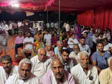 डोकन में रात्रि चौपाल का हुआ आयोजन : जिला कलेक्टर मोदी ने सुनी आमजन की समस्याएं, 57 प्रकरण आए, त्वरित निस्तारण के दिए निर्देश