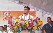 वीडियो न्यूज : पायलट ने गहलोत को लेकर तोड़ी चुप्पी : पायलट ने बिना नाम लिए पढ़ा दिया राजनीति का पाठ, बोले -उनका किसी से कोई व्यक्तिगत झगड़ा नहीं