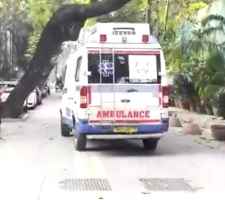 अभिनेता धर्मेंद्र को ब्रीच कैंडी अस्पताल से मिली छुट्टी : अब घर पर ही चलेगा इलाज, पहले से है सुधार, सांस की दिक्कत के कारण 2 दिन पहले भर्ती हुए थे