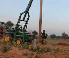 वीडियो न्यूज़ : "हेलो..मै मुख्यमंत्री बोल रहा हूं.!" : युवक ने 181 संपर्क पोर्टल पर की शिकायत तो सीएम का आया फोन, 2 घंटे में सड़क के बीच से हटा बिजली पोल