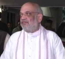 विमान हादसे पर राष्ट्रपति ने जताया शोक : केन्द्रीय गृह मंत्री शाह ने की घायलों से मिलाकात , शाह बोले - विमान में सवा लाख लीटर ईंधन था