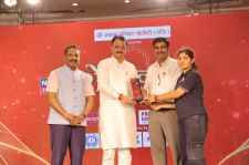 वीडियो न्यूज़ : नीमकाथाना की बेटी को पदमाक्षी पुरस्कार : विज्ञान संकाय में जीता 75 हजार रूपये का पदमाक्षी पुरस्कार, न्यू सनराइज स्कूल की है छात्रा,  सीकर जिले में रही अव्वल