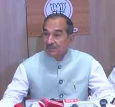 वीडियो न्यूज़ : भाजपा अध्यक्ष बोले - गहलोत साहब बड़े आदमी : भाजपा अध्यक्ष ने गहलोत के इंतजार शास्त्र पर दी प्रतिक्रिया, कहा - मन लगा रहे, व्यस्तता दिखाने के लिए सीरीज चला रहे