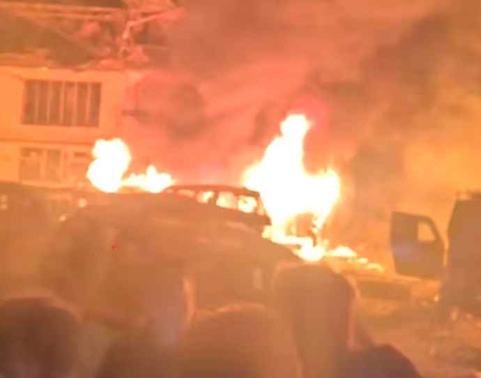 जम्मू-कश्मीर के थाने में ब्लास्ट, 9 की मौत, 29 घायल : दिल्ली ब्लास्ट के आतंकी मॉड्यूल से जब्त विस्फोटक जांच के दौरान फटा, घायलों में ज्यादातर पुलिसकर्मी