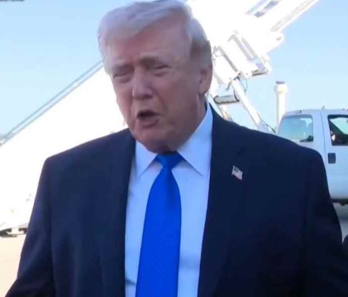 ट्रंप का दावा - ईरान में  हो सकता सत्ता परिवर्तन : डोनाल्ड ट्रंप बोले - डील होने वाली है, अब कोई युद्ध, परमाणु हथियार नहीं होंगे, ईरान बोला - ट्रंप झूठ बोल रहे