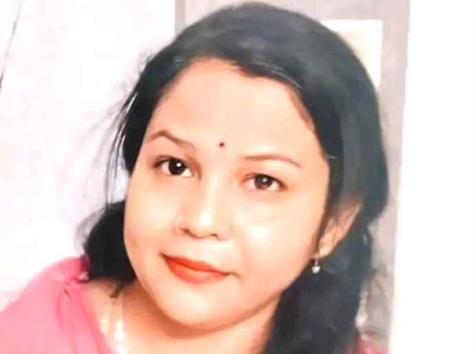 ट्रेन के टॉयलेट में जज की पत्नी को आया हार्ट अटैक : जज पति स्टेशन पर इंतजार करते रहे इंतजार, अलग-अलग कोच में सवार थे पति-पत्नी