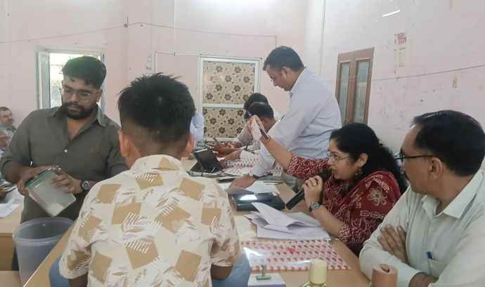 वीडियो न्यूज : नीमकाथाना में 65 ग्राम पंचायतों की आरक्षण लॉटरी : मंडोली, नाथा की नांगल और राणासर सहित कई ग्राम पंचायत हुई रिजर्व, 32 महिलाएं बनेगी सरपंच