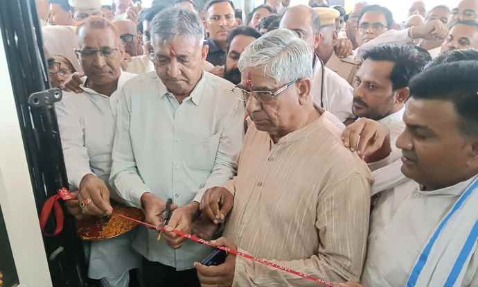वीडियो न्यूज : नीमकाथाना में मातृ एवं शिशु अस्पताल का उद्घाटन : अस्पताल मे 100 बेड की व्यवस्था, ऑपरेशन थिएटर सहित बच्चों के लिए भी है आधुनिक मशीने