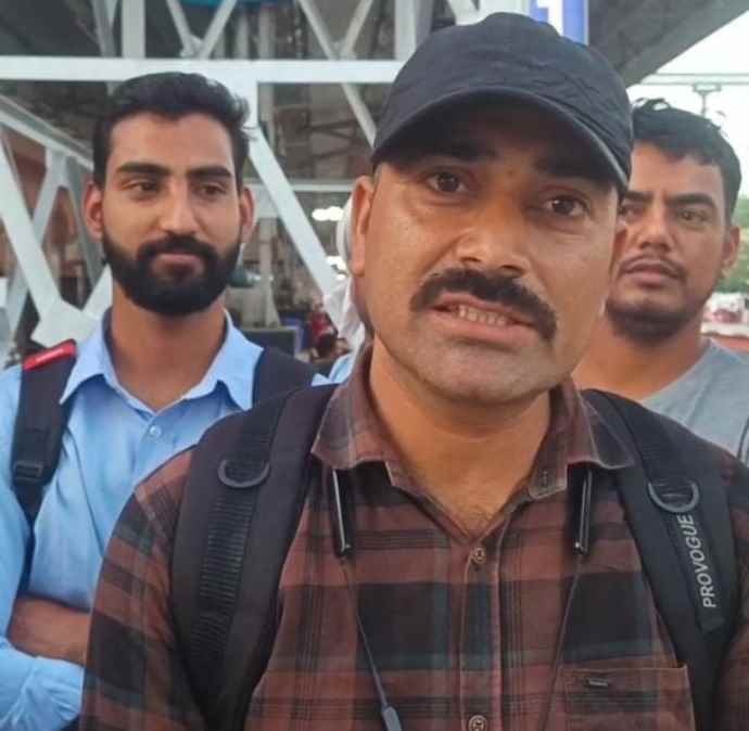 वीडियो न्यूज़ : जयपुर-भिवानी स्पेशल ट्रेन फिर से चलाने की मांग : नीमकाथाना में डेली पेसेंजरो का आरोप कोई भी सीधी ट्रेन नही , ट्रेन नही चलाने पर दी आंदोलन  की चेतावनी